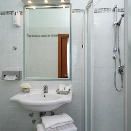 Bed & Breakfast Casa Gardenia Venice - Atika & Atif 3*